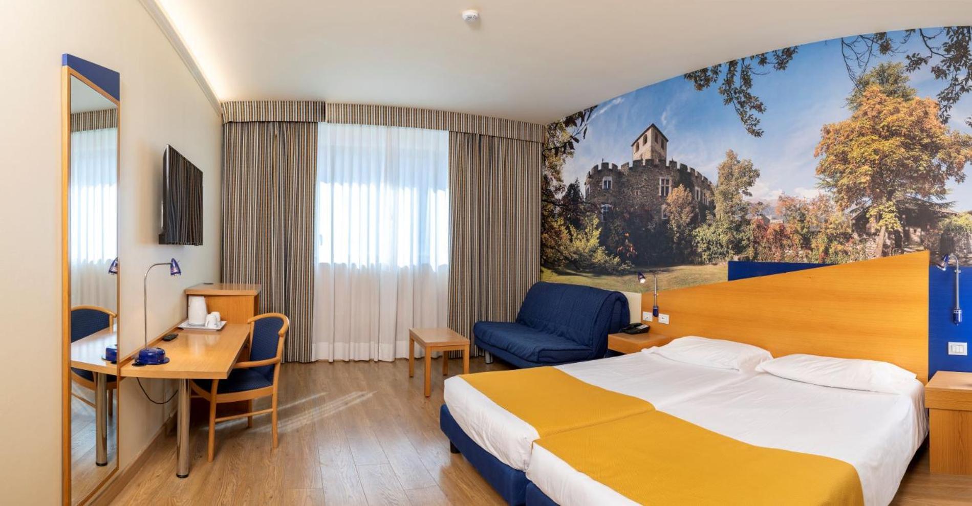 Hotel Express Aosta East Pollein Exteriör bild